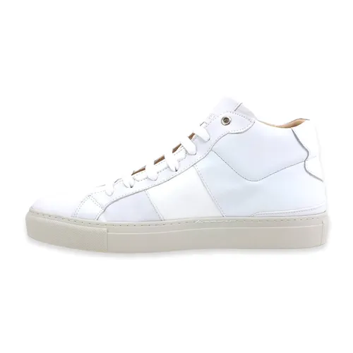 Guess - Shoes > Sneakers - White - Guess - Modalova