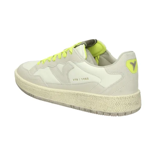 Shoes > Sneakers - - Victoria - Modalova