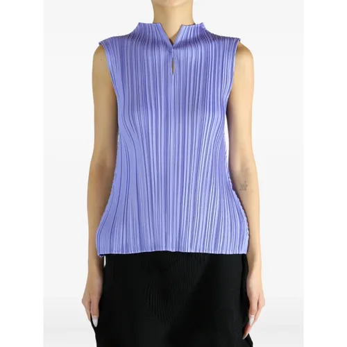 Tops > Sleeveless Tops - - Issey Miyake - Modalova