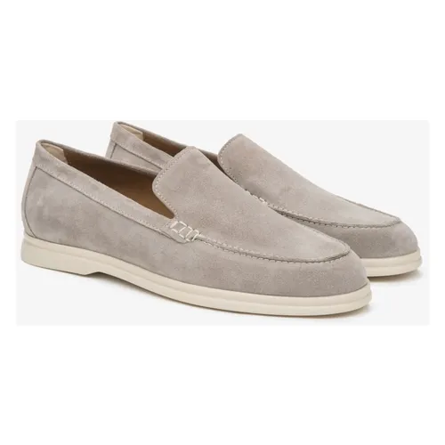 Shoes > Flats > Loafers - - Estro - Modalova