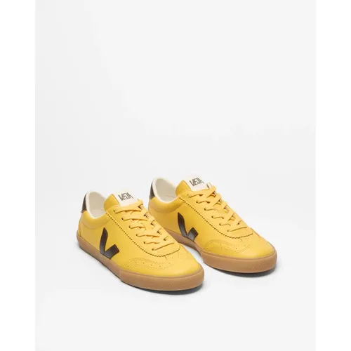 Veja - Shoes > Sneakers - Yellow - Veja - Modalova