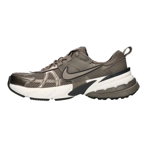 Nike - Shoes > Sneakers - Brown - Nike - Modalova