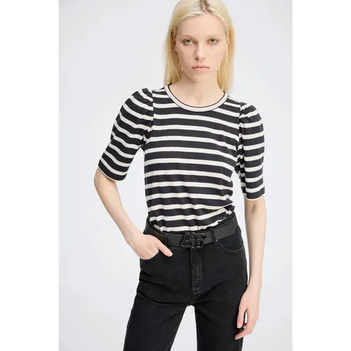 Tops > T-Shirts - - Munthe - Modalova