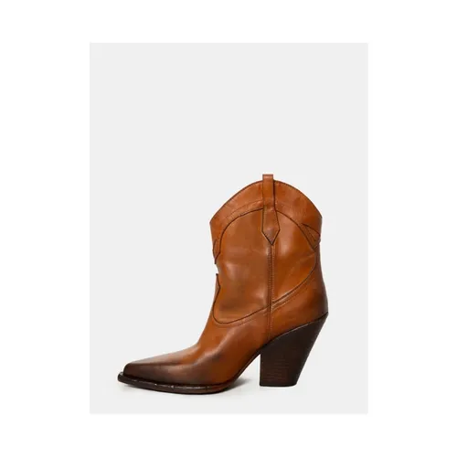 Shoes > Boots > Cowboy Boots - - Elena Iachi - Modalova