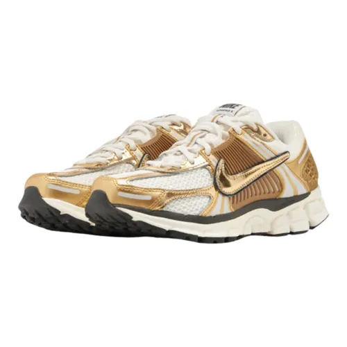 Nike - Shoes > Sneakers - Yellow - Nike - Modalova