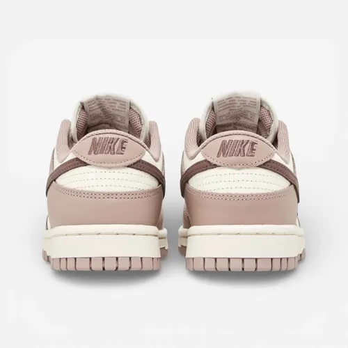 Nike - Shoes > Sneakers - Beige - Nike - Modalova