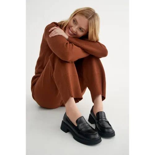 Shoes > Flats > Loafers - - Estro - Modalova