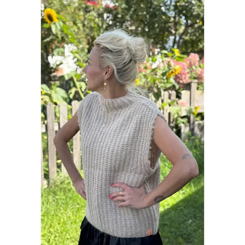 Knitwear > Round-neck Knitwear - - Lind - Modalova