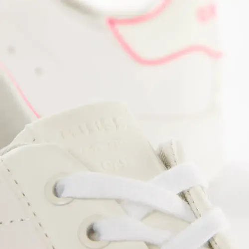 Guess - Shoes > Sneakers - White - Guess - Modalova