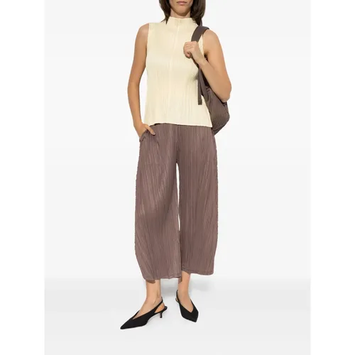 Tops > Sleeveless Tops - - Issey Miyake - Modalova
