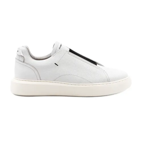 Shoes > Sneakers - - Ambitious - Modalova