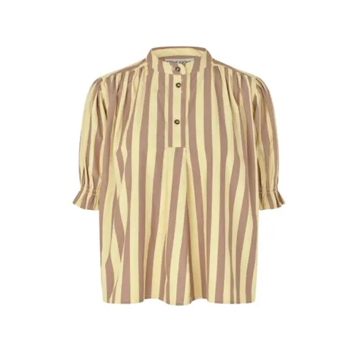 Blouses & Shirts > Shirts - - Stine Goya - Modalova
