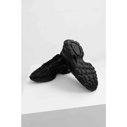 Shoes > Sneakers - - Lacoste - Modalova