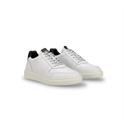 Shoes > Sneakers - - Ambitious - Modalova