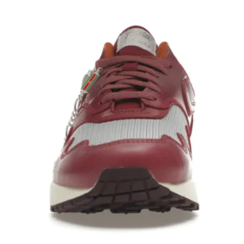 Nike - Shoes > Sneakers - Red - Nike - Modalova