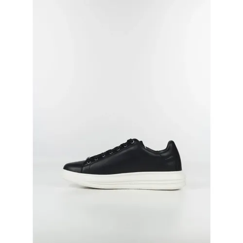 Guess - Shoes > Sneakers - Black - Guess - Modalova