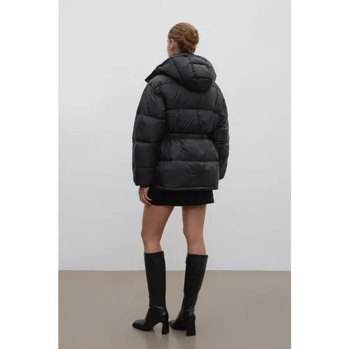 Jackets > Down Jackets - - Estro - Modalova