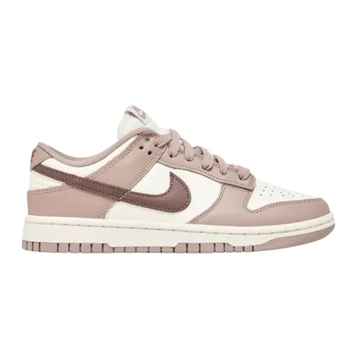 Nike - Shoes > Sneakers - Beige - Nike - Modalova