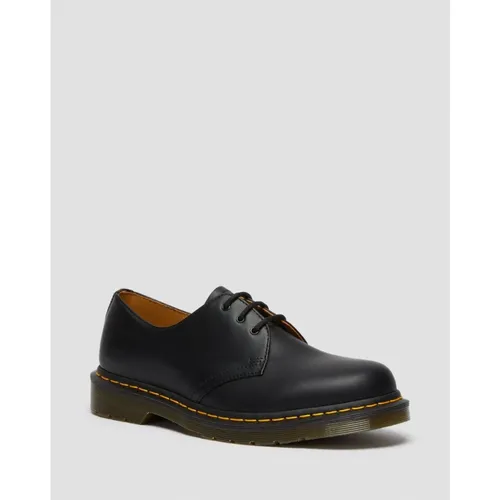 Shoes > Flats > Laced Shoes - - Dr. Martens - Modalova