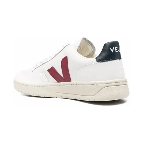 Veja - Shoes > Sneakers - White - Veja - Modalova