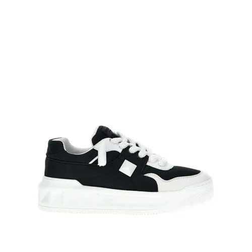 Shoes > Sneakers - - Valentino Garavani - Modalova