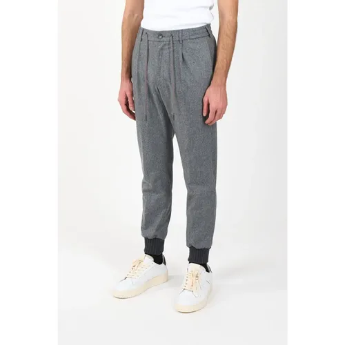 Trousers > Sweatpants - - Tagliatore - Modalova