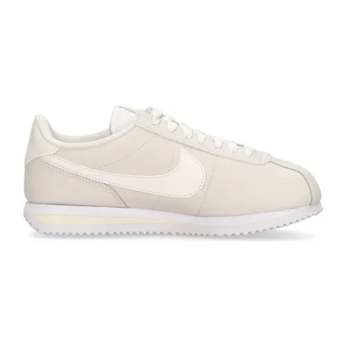 Nike - Shoes > Sneakers - Beige - Nike - Modalova