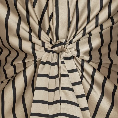 Blouses & Shirts > Shirts - - Karmamia - Modalova