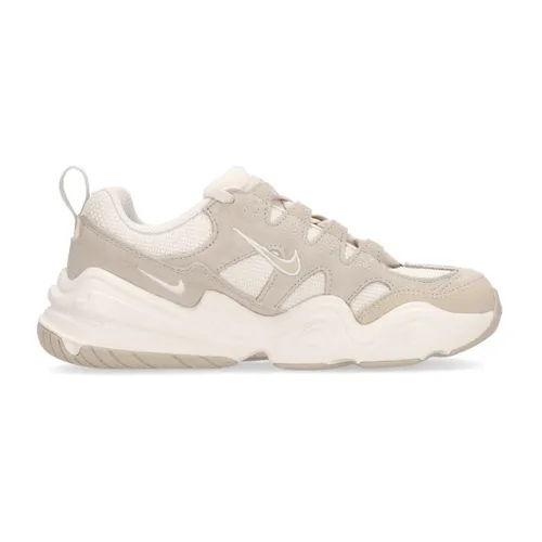 Nike - Shoes > Sneakers - Beige - Nike - Modalova