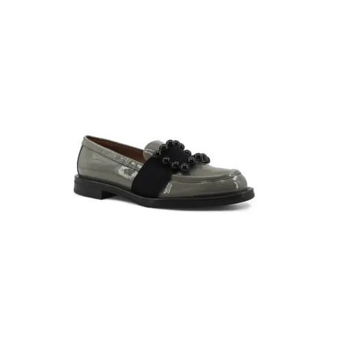 Shoes > Flats > Loafers - - Frau - Modalova