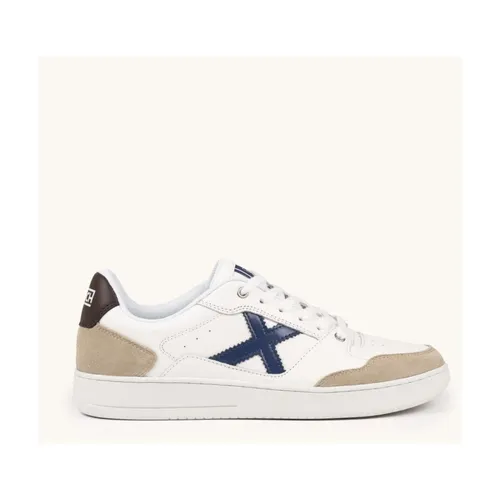 Shoes > Sneakers - - Munich - Modalova