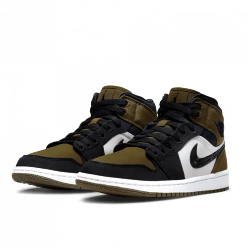Jordan - Shoes > Sneakers - Green - Jordan - Modalova