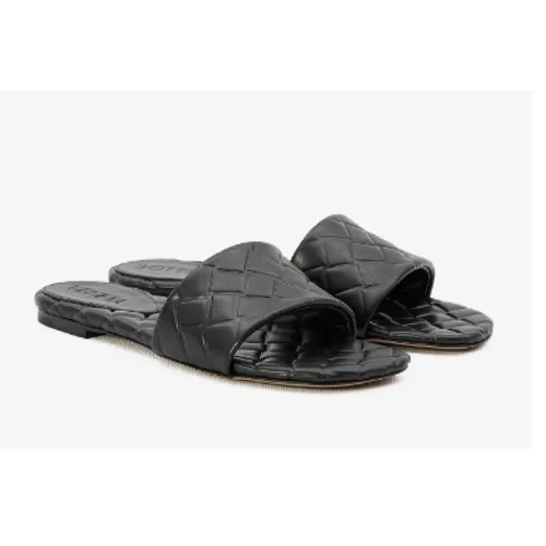 Shoes > Flip Flops & Sliders > Sliders - - Bottega Veneta - Modalova