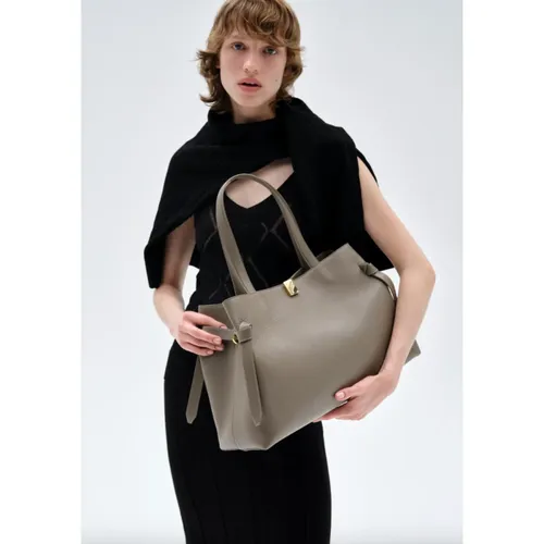 Yuzefi - Bags > Tote Bags - Gray - Yuzefi - Modalova