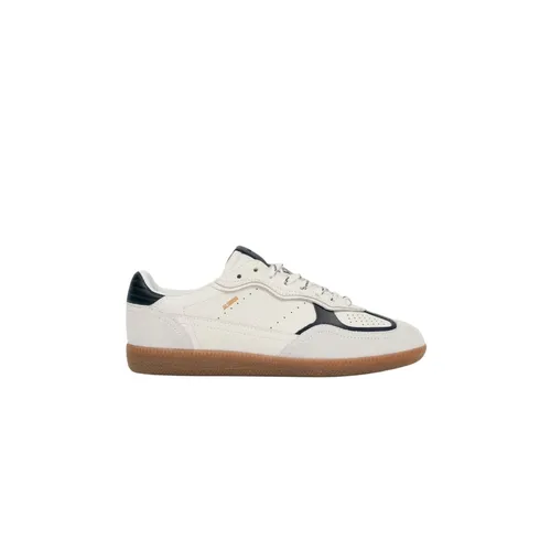 Shoes > Sneakers - - Alohas - Modalova