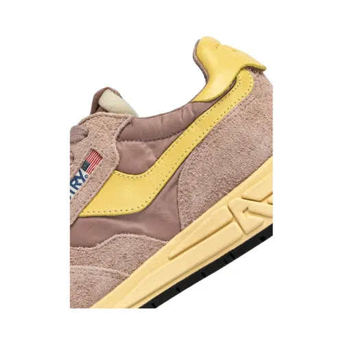 Autry - Shoes > Sneakers - Brown - Autry - Modalova