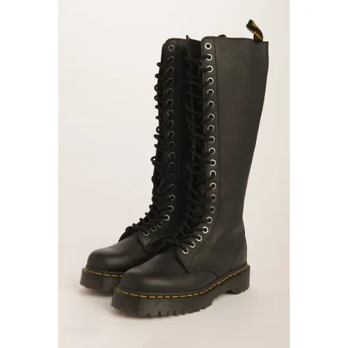 Shoes > Boots > Lace-up Boots - - Dr. Martens - Modalova