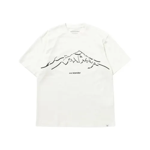 Tops > T-Shirts - - And Wander - Modalova
