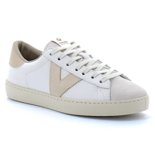 Shoes > Sneakers - - Victoria - Modalova