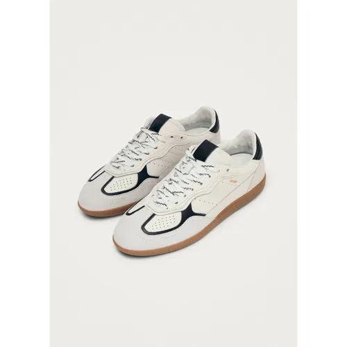Shoes > Sneakers - - Alohas - Modalova