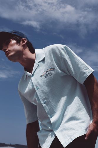 Chemise Manches Courtes Broderie - Pull&Bear - Modalova