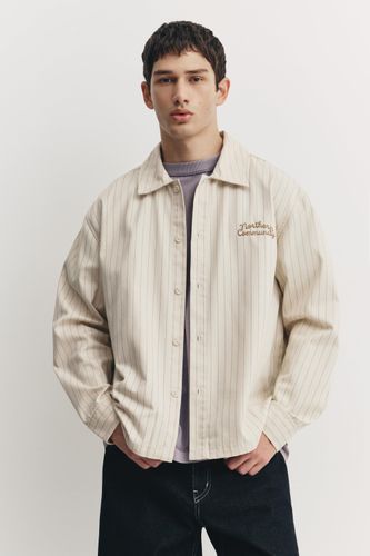 Chemise À Rayures Brodée - Pull&Bear - Modalova
