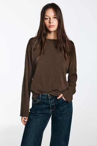 M/03230402700-A3M.jpg?ts=1765446422991" - Apparel & Accessories > Clothing > Shirts & Tops - Modalova