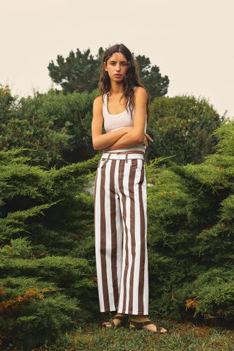 Pantalon Droit À Rayures - Pull&Bear - Modalova