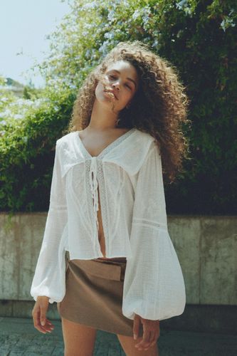 Blouse Blanche À Dentelle - Pull&Bear - Modalova