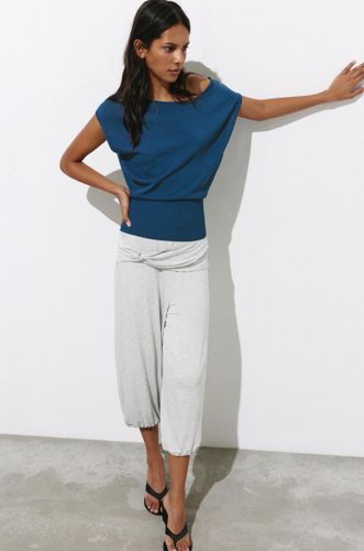 Top En Maille Asymétrique À Manches Courtes - Pull&Bear - Modalova