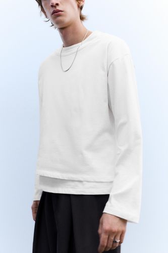 A4499a57c/0f64b2139393/07152584250-A2M/07152584250-A2M.jpg?ts=1764173377601" - Apparel & Accessories > Clothing > Shirts & Tops - Modalova