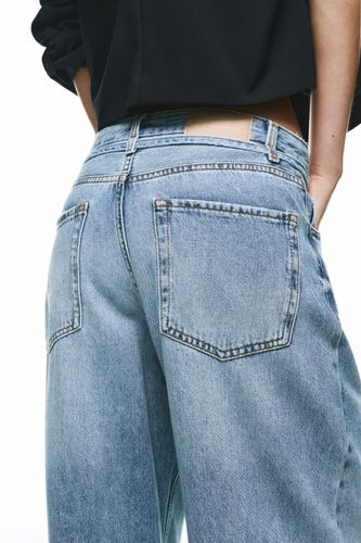 B/a8f6/b8ca49dba24e/00ac7e45a566/07687440406-A2M/07687440406-A2M.jpg?ts=1763476674907" - Apparel & Accessories > Clothing > Pants - Modalova