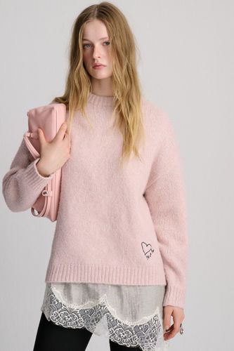 Pull Rose Cœur Brodé - Pull&Bear - Modalova