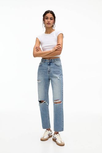 Jean Mom Déchiré - Pull&Bear - Modalova